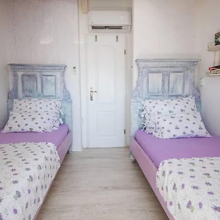 Apartment Gugily - Three Bedroom With And Sea View *