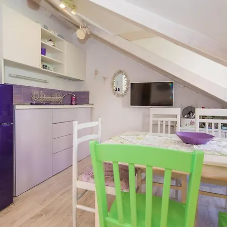 Gugily - Three Bedroom With And Sea View *