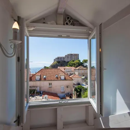 Gugily - Three Bedroom With And Sea View Apartman Dubrovnik